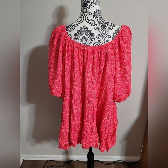 Women's Plus Size Puff Sleeve Square Neck Babydoll Top‎ in ditzy cherry vanilla - Picture 6 of 10